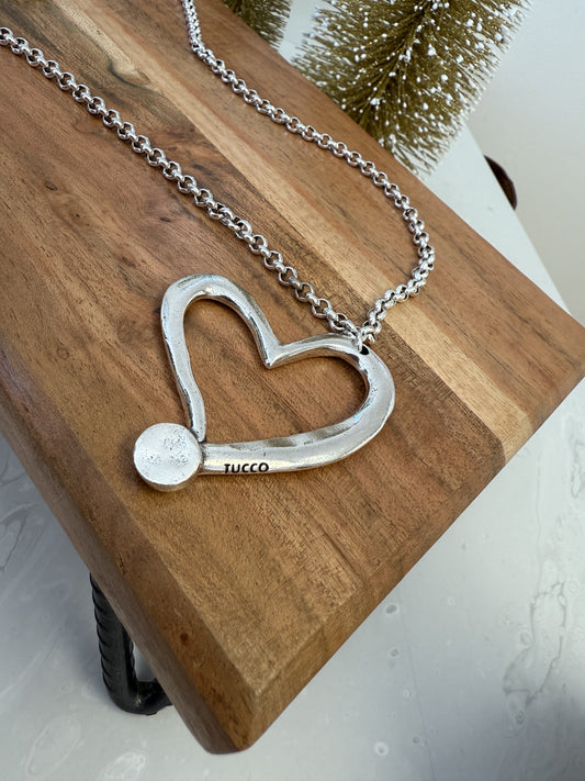 Spanish jewelry by  TUCCO, designed with elegance and attention to detail. T